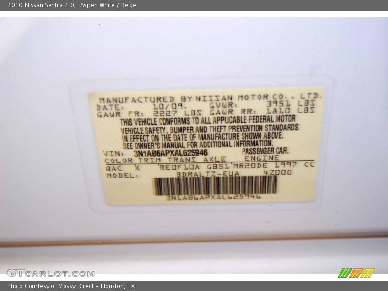 Aspen White / Beige 2010 Nissan Sentra 2.0