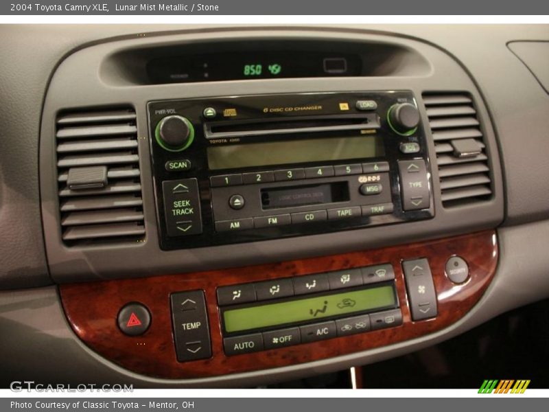 Lunar Mist Metallic / Stone 2004 Toyota Camry XLE