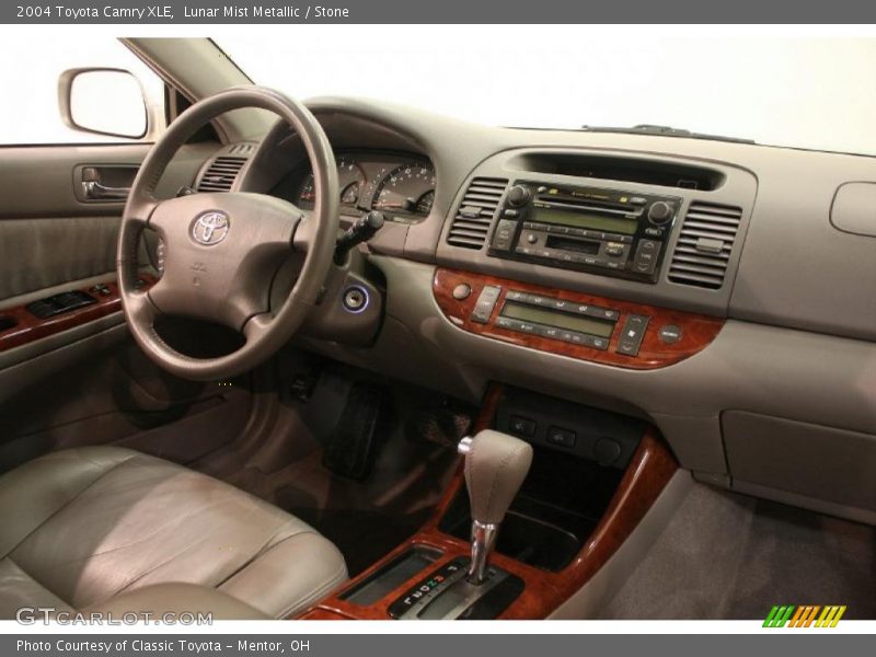 Lunar Mist Metallic / Stone 2004 Toyota Camry XLE