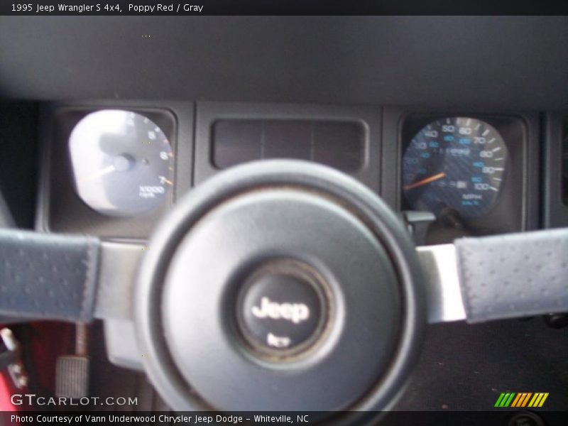 Poppy Red / Gray 1995 Jeep Wrangler S 4x4