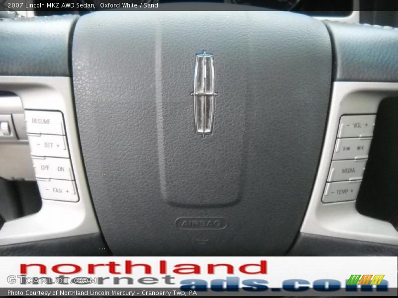 Oxford White / Sand 2007 Lincoln MKZ AWD Sedan