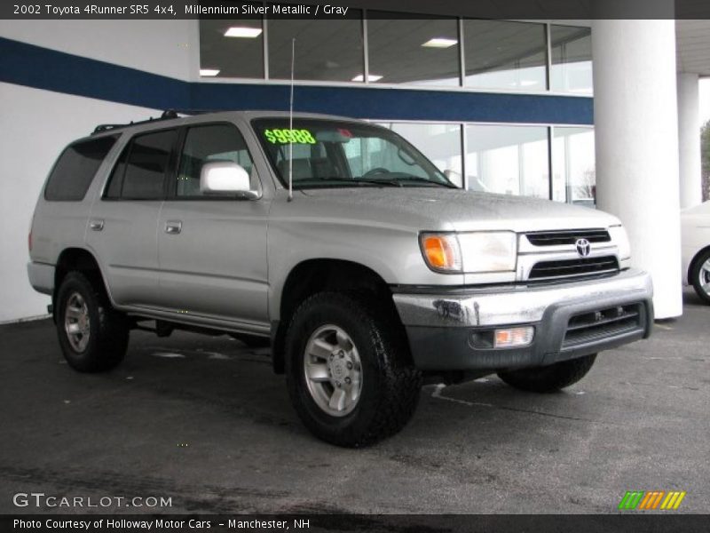 Millennium Silver Metallic / Gray 2002 Toyota 4Runner SR5 4x4