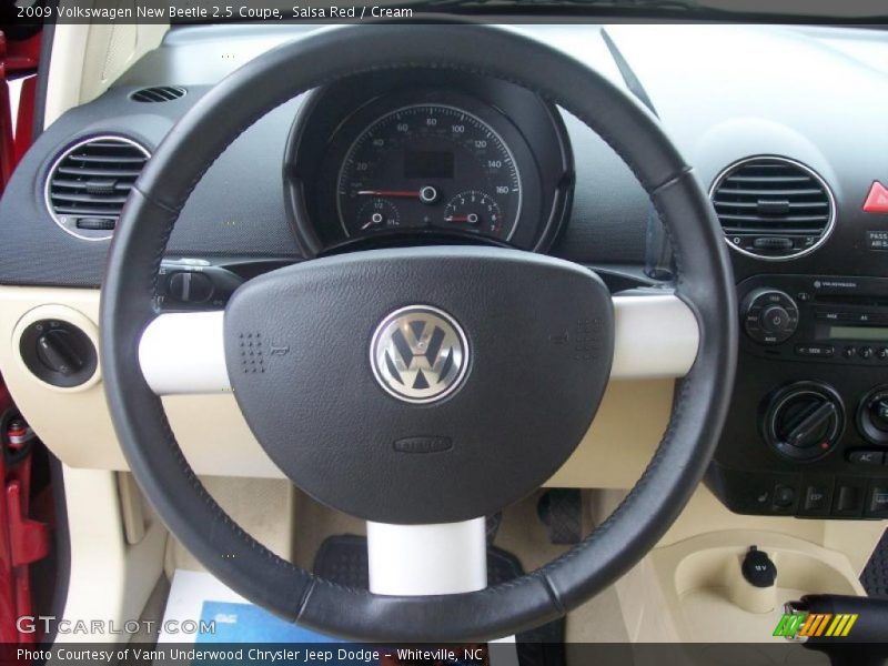 Salsa Red / Cream 2009 Volkswagen New Beetle 2.5 Coupe