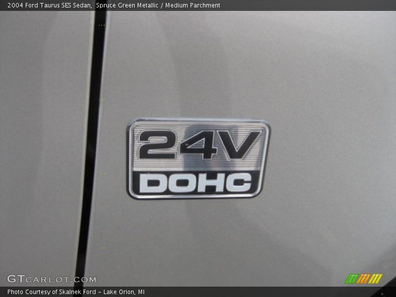 Spruce Green Metallic / Medium Parchment 2004 Ford Taurus SES Sedan
