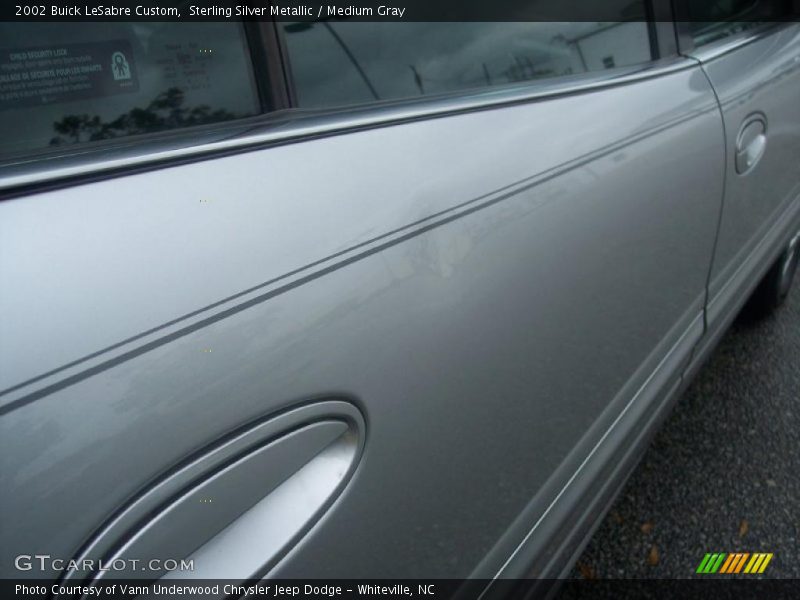 Sterling Silver Metallic / Medium Gray 2002 Buick LeSabre Custom