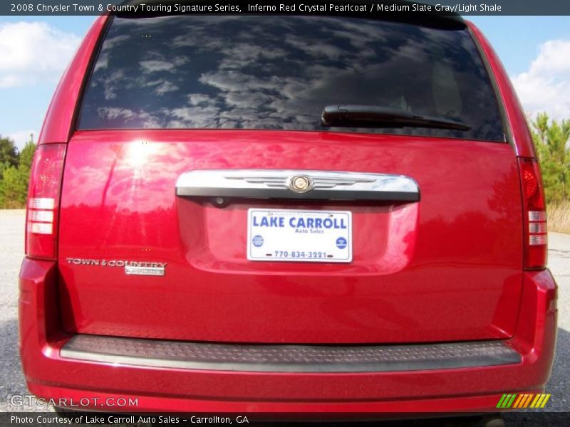 Inferno Red Crystal Pearlcoat / Medium Slate Gray/Light Shale 2008 Chrysler Town & Country Touring Signature Series
