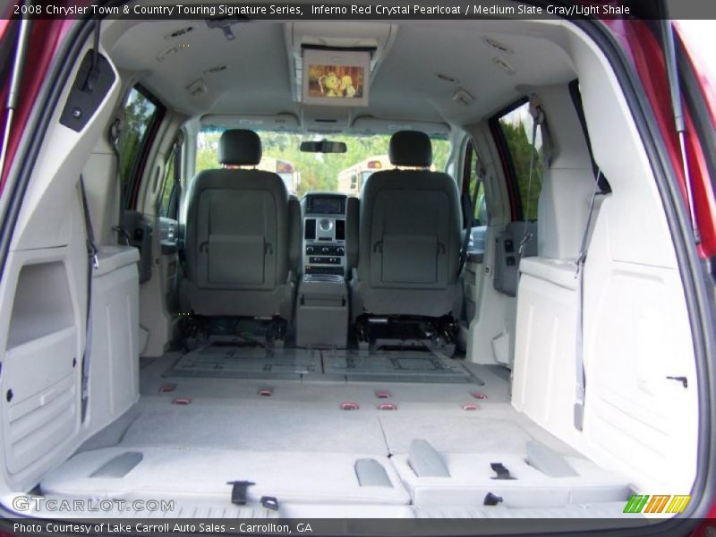 Inferno Red Crystal Pearlcoat / Medium Slate Gray/Light Shale 2008 Chrysler Town & Country Touring Signature Series
