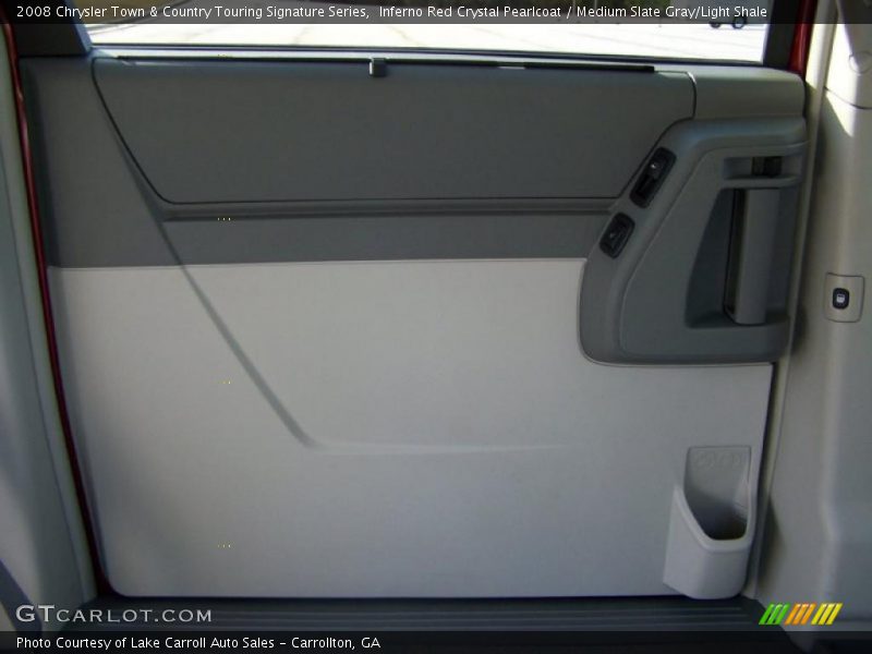 Inferno Red Crystal Pearlcoat / Medium Slate Gray/Light Shale 2008 Chrysler Town & Country Touring Signature Series
