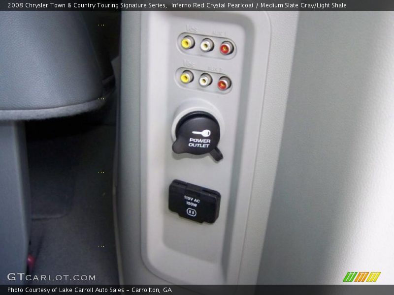 Inferno Red Crystal Pearlcoat / Medium Slate Gray/Light Shale 2008 Chrysler Town & Country Touring Signature Series