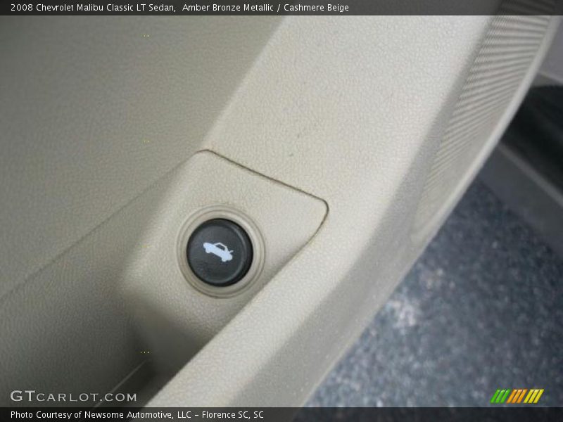 Amber Bronze Metallic / Cashmere Beige 2008 Chevrolet Malibu Classic LT Sedan