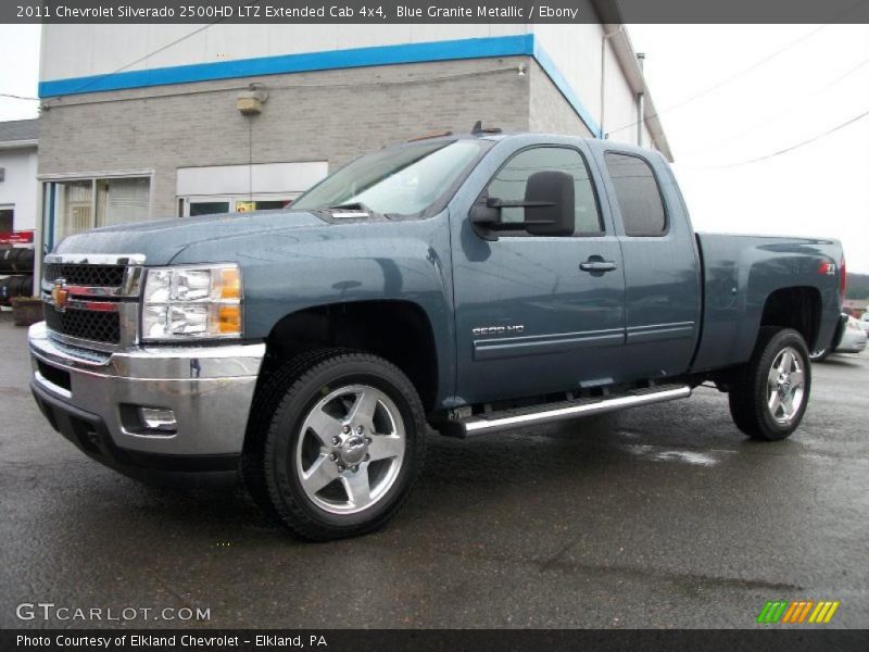 Front 3/4 View of 2011 Silverado 2500HD LTZ Extended Cab 4x4