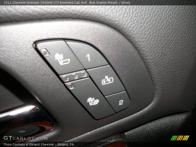 Controls of 2011 Silverado 2500HD LTZ Extended Cab 4x4