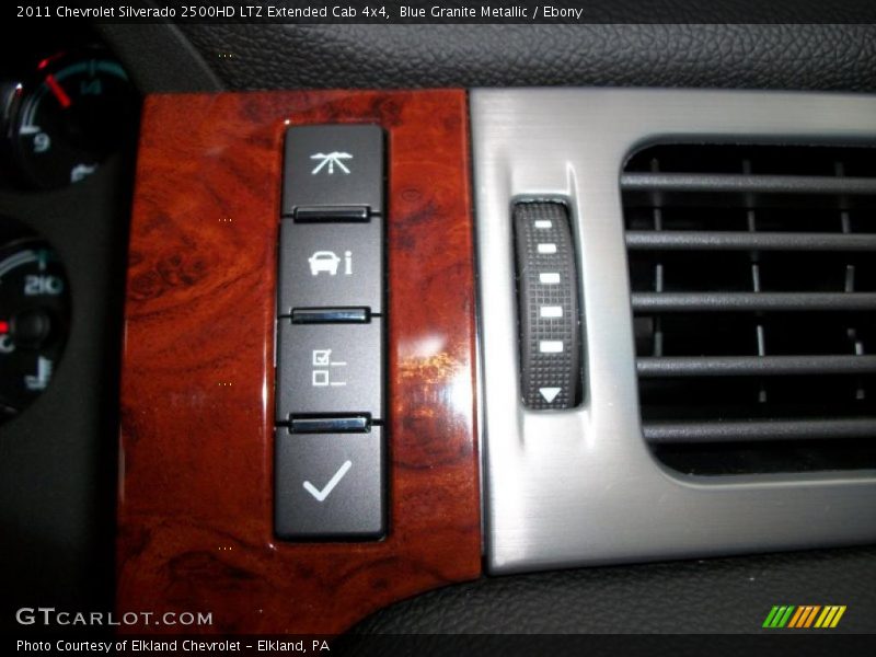 Controls of 2011 Silverado 2500HD LTZ Extended Cab 4x4