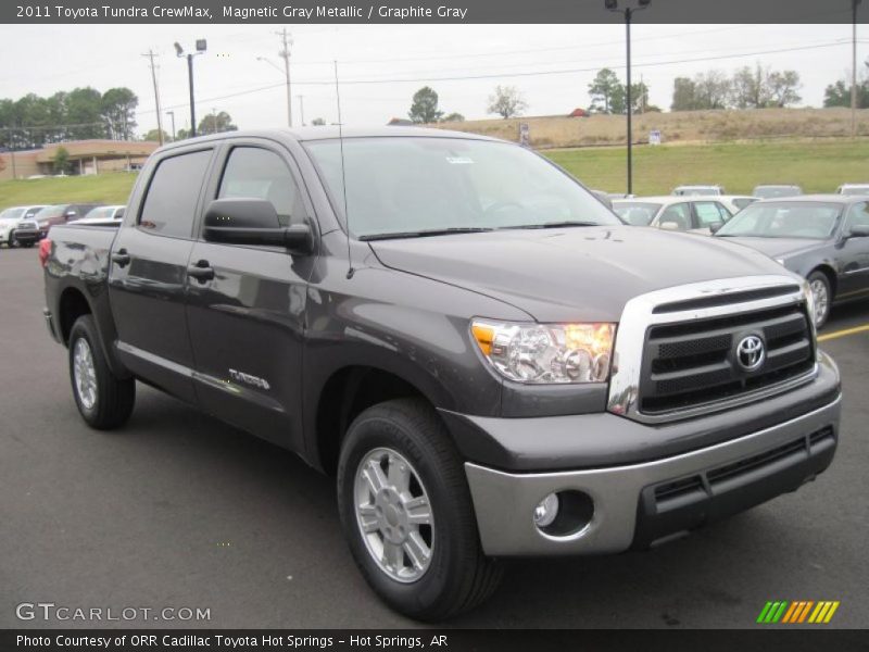 Front 3/4 View of 2011 Tundra CrewMax