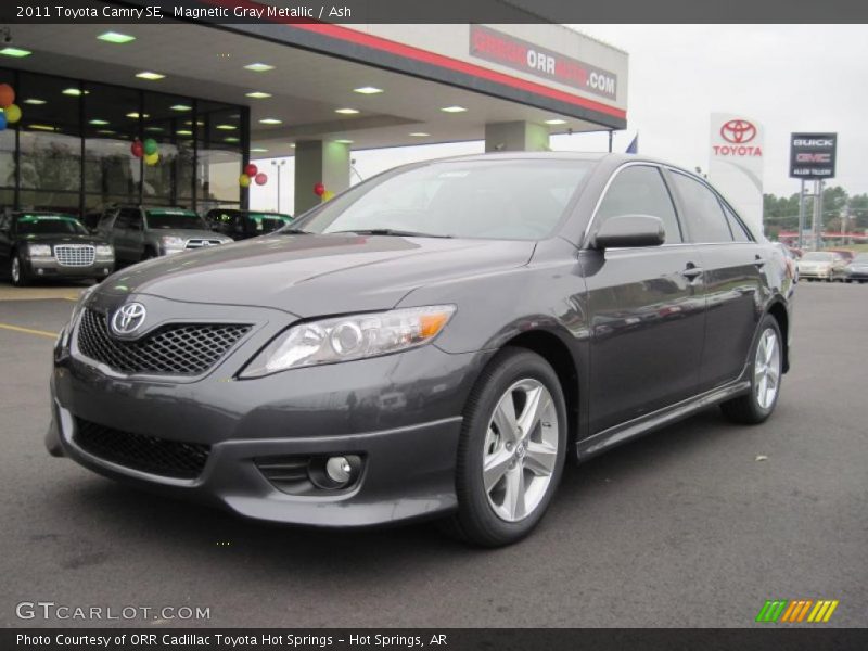 Magnetic Gray Metallic / Ash 2011 Toyota Camry SE