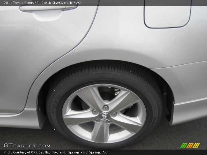 Classic Silver Metallic / Ash 2011 Toyota Camry SE