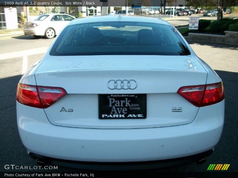 Ibis White / Black 2009 Audi A5 3.2 quattro Coupe