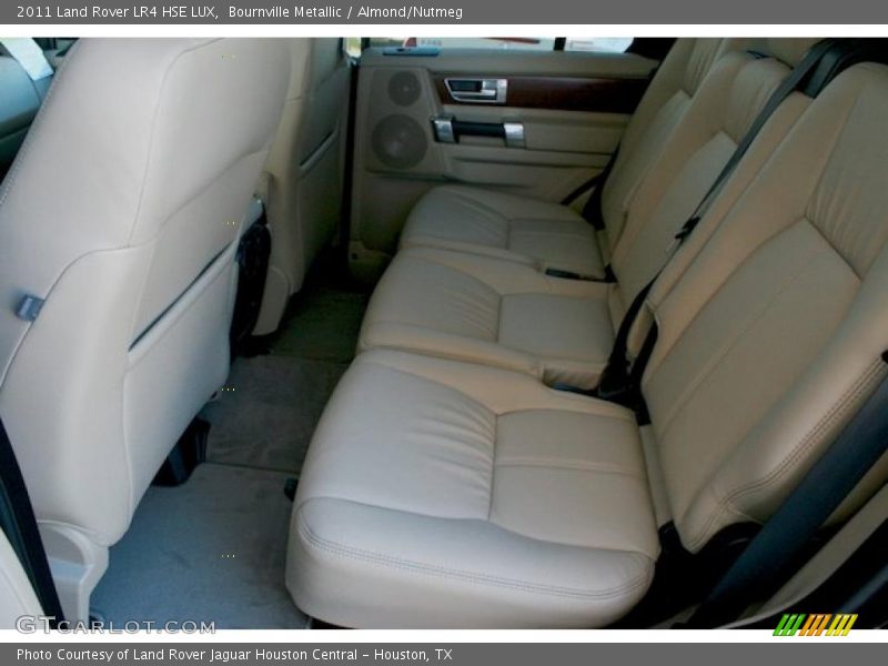  2011 LR4 HSE LUX Almond/Nutmeg Interior