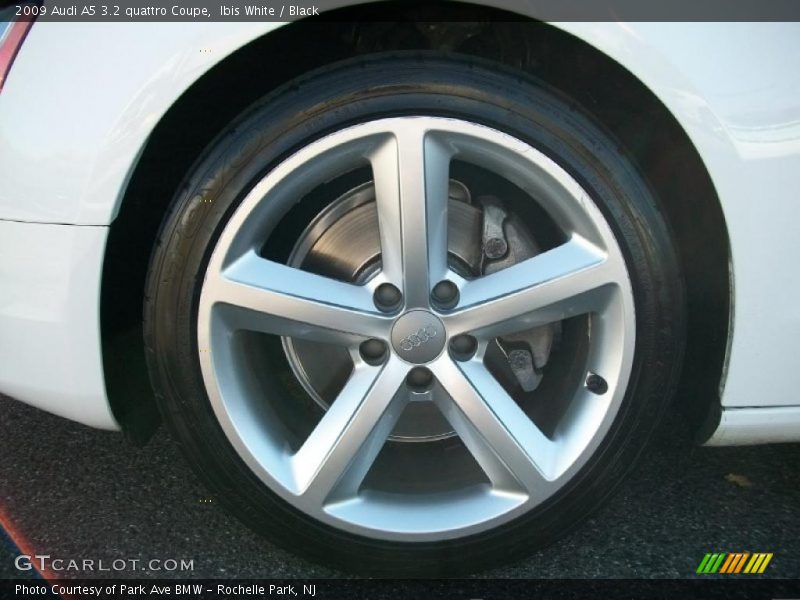 Ibis White / Black 2009 Audi A5 3.2 quattro Coupe