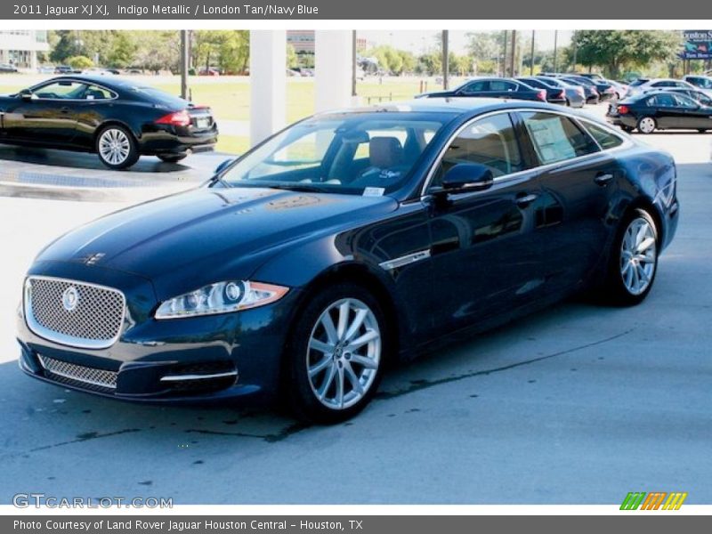 Front 3/4 View of 2011 XJ XJ