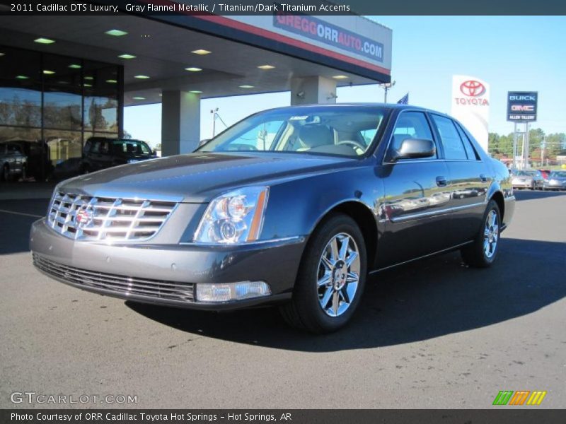 Gray Flannel Metallic / Titanium/Dark Titanium Accents 2011 Cadillac DTS Luxury
