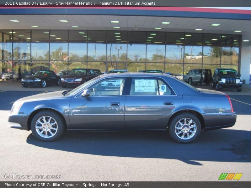 Gray Flannel Metallic / Titanium/Dark Titanium Accents 2011 Cadillac DTS Luxury