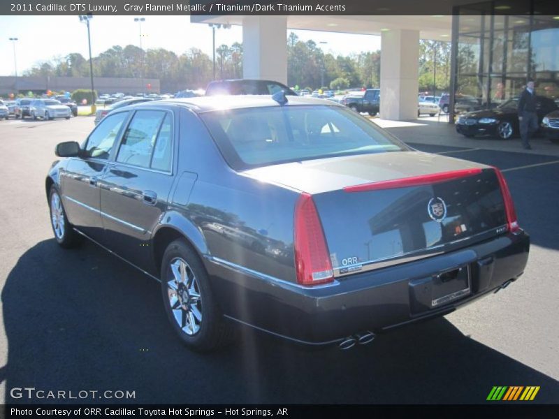 Gray Flannel Metallic / Titanium/Dark Titanium Accents 2011 Cadillac DTS Luxury
