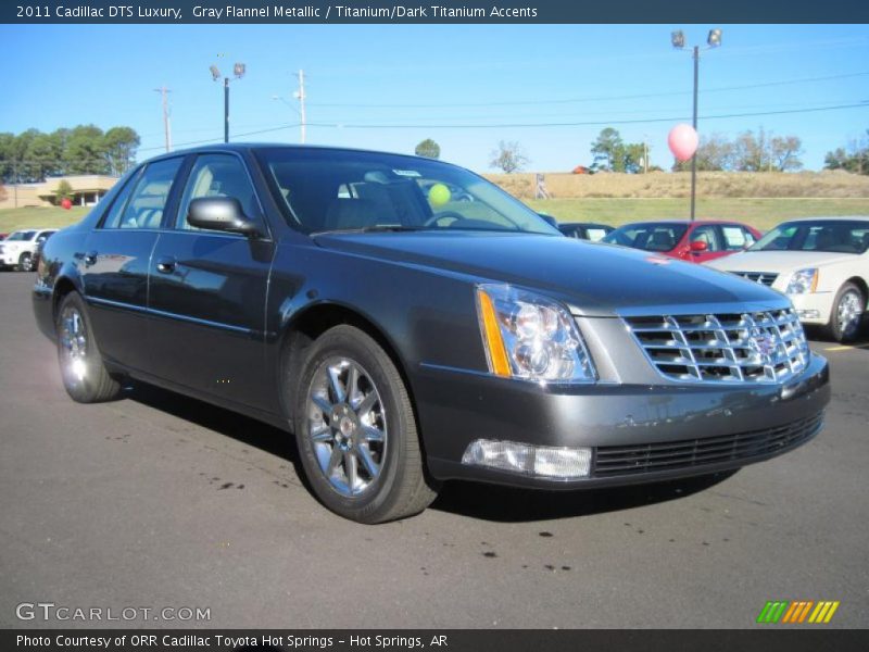 Gray Flannel Metallic / Titanium/Dark Titanium Accents 2011 Cadillac DTS Luxury