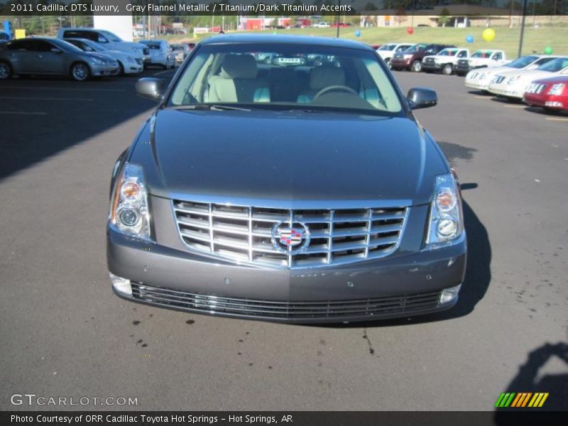 Gray Flannel Metallic / Titanium/Dark Titanium Accents 2011 Cadillac DTS Luxury