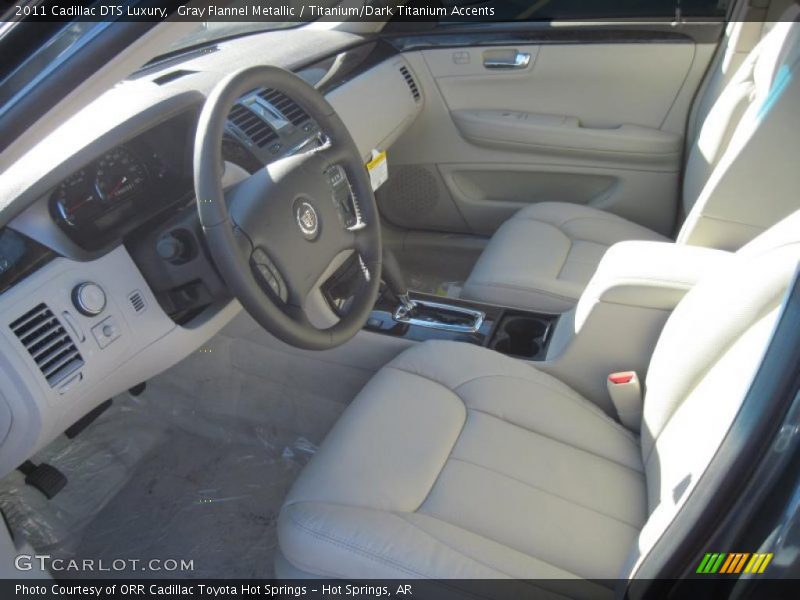 Gray Flannel Metallic / Titanium/Dark Titanium Accents 2011 Cadillac DTS Luxury