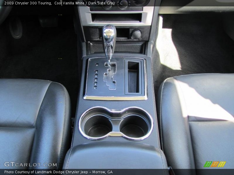 Cool Vanilla White / Dark Slate Gray 2009 Chrysler 300 Touring