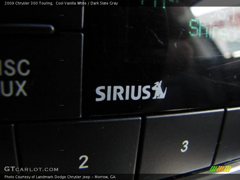 Cool Vanilla White / Dark Slate Gray 2009 Chrysler 300 Touring