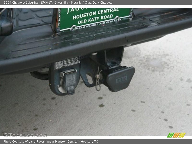 Silver Birch Metallic / Gray/Dark Charcoal 2004 Chevrolet Suburban 1500 LT