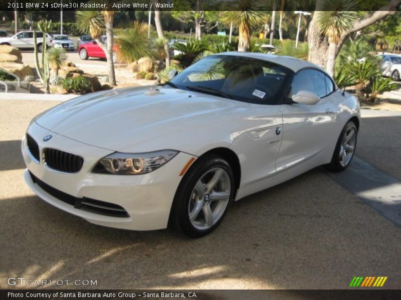 Alpine White / Walnut 2011 BMW Z4 sDrive30i Roadster