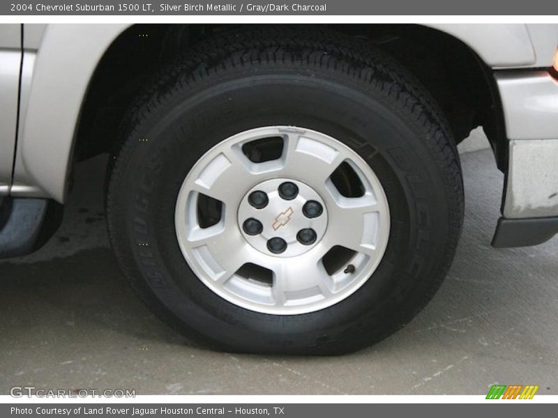  2004 Suburban 1500 LT Wheel