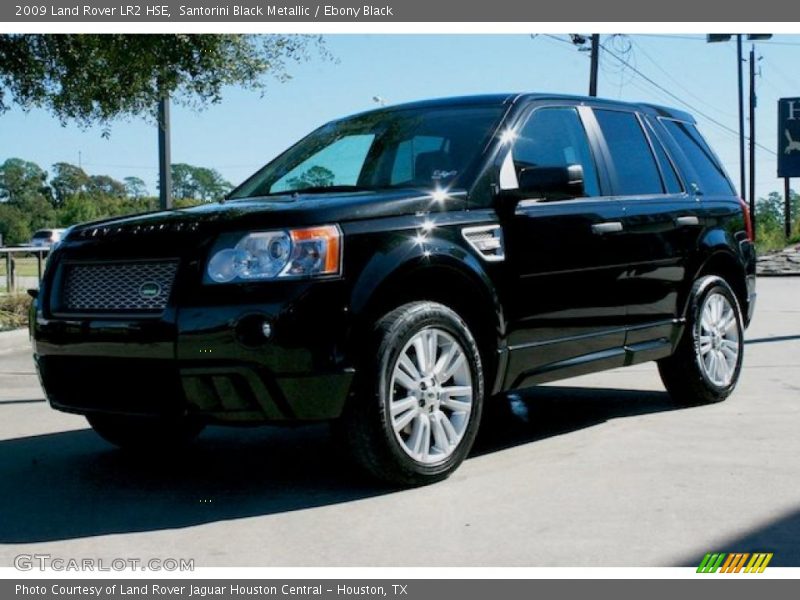 Front 3/4 View of 2009 LR2 HSE