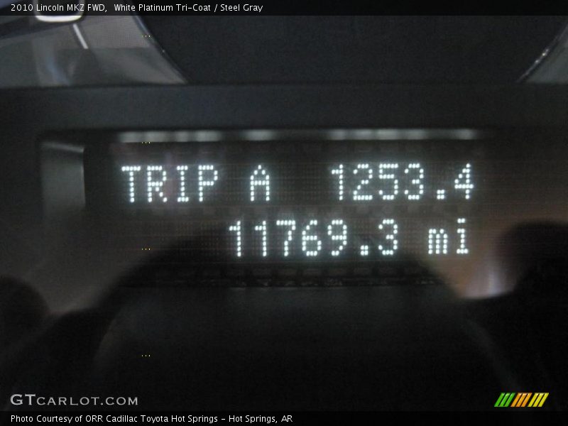 White Platinum Tri-Coat / Steel Gray 2010 Lincoln MKZ FWD