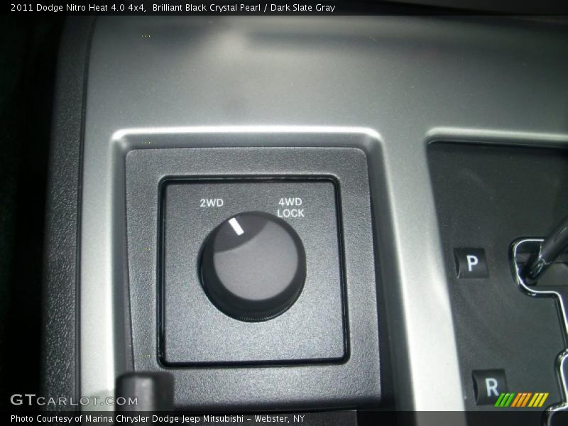 Controls of 2011 Nitro Heat 4.0 4x4