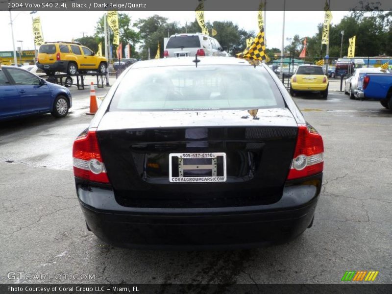 Black / Dark Beige/Quartz 2004 Volvo S40 2.4i