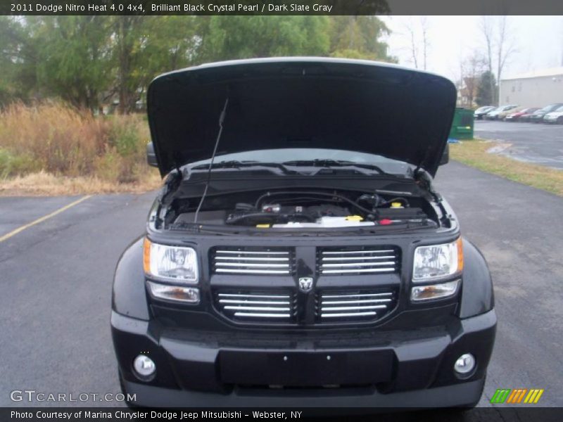 Brilliant Black Crystal Pearl / Dark Slate Gray 2011 Dodge Nitro Heat 4.0 4x4
