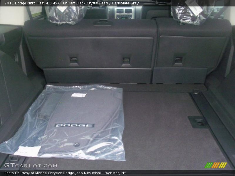 Brilliant Black Crystal Pearl / Dark Slate Gray 2011 Dodge Nitro Heat 4.0 4x4