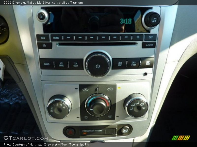 Silver Ice Metallic / Titanium 2011 Chevrolet Malibu LS