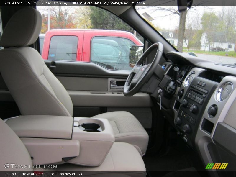 Brilliant Silver Metallic / Stone/Medium Stone 2009 Ford F150 XLT SuperCab 4x4