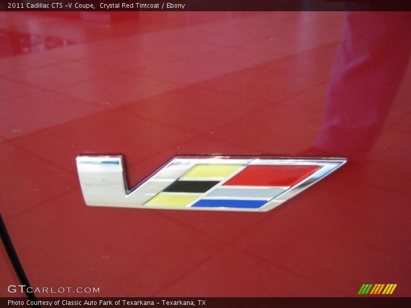  2011 CTS -V Coupe Logo