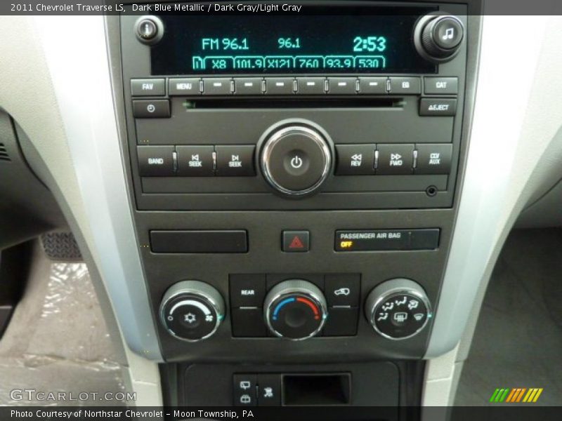 Controls of 2011 Traverse LS
