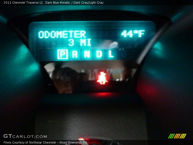 Dark Blue Metallic / Dark Gray/Light Gray 2011 Chevrolet Traverse LS