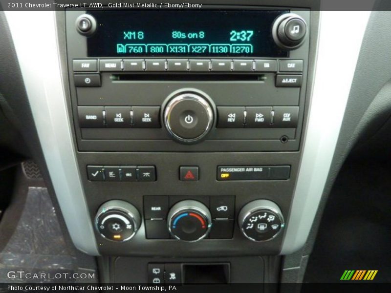 Controls of 2011 Traverse LT AWD