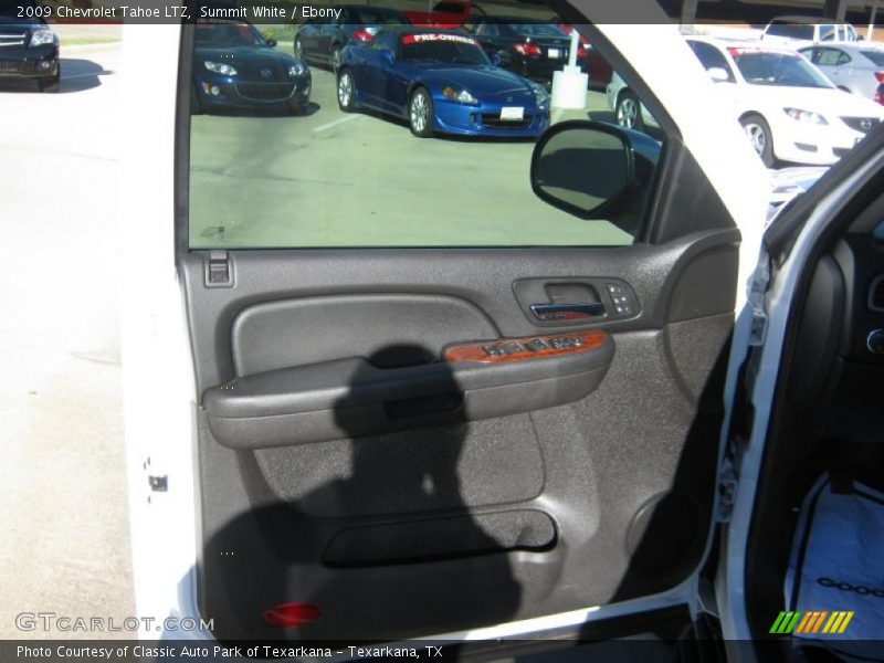 Summit White / Ebony 2009 Chevrolet Tahoe LTZ