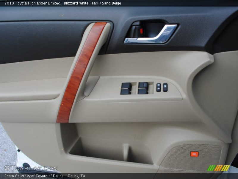 Door Panel of 2010 Highlander Limited