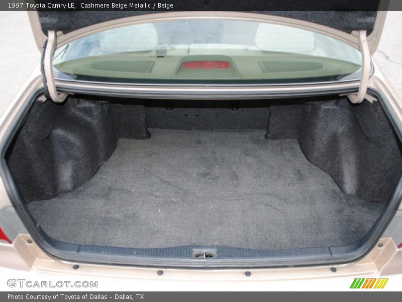  1997 Camry LE Trunk